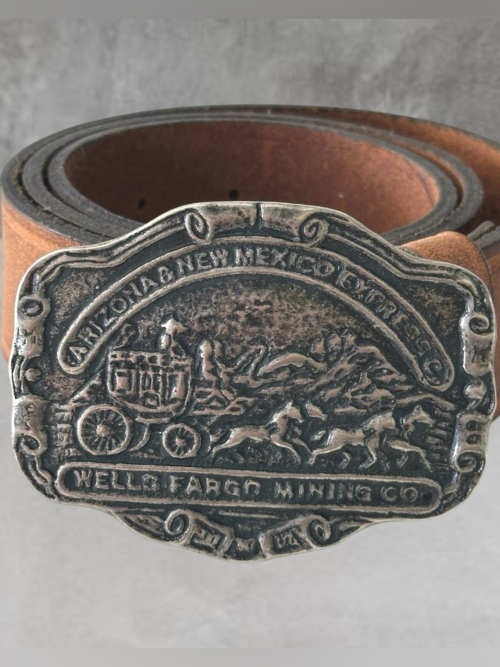 VINTAGE  WELLS FARGO MINING LEATHER BELT LARGE